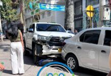 ACCIDENTE VIAL INVOLUCRA A TRES VEHÍCULOS EN EL CASCO URBANO DE GARZÓN